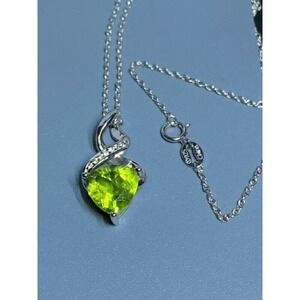 925 JTV 2.50CTW Trillion Peridot Pendant Necklace 18"